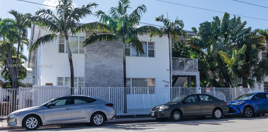 Propiedad comercial en Miami Beach, Florida 1 dormitorio, 36.23 m2 № 1992976