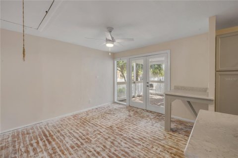 Commercial property in New Smyrna Beach, Florida 2 bedrooms, 89.19 sq.m. № 1808571 - photo 5