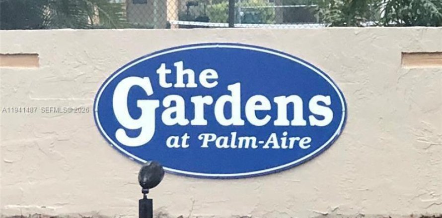 Condo à Pompano Beach, Floride, 2 chambres  № 1999003