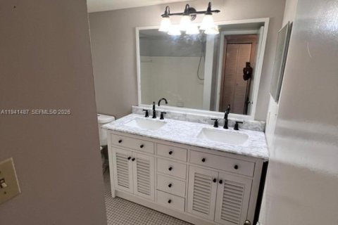 Copropriété à louer à Pompano Beach, Floride: 2 chambres, 87.33 m2 № 1999003 - photo 14