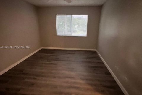 Copropriété à louer à Pompano Beach, Floride: 2 chambres, 87.33 m2 № 1999003 - photo 13