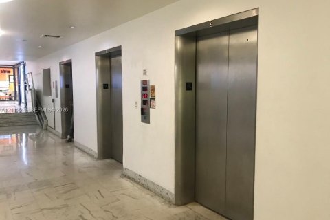 Copropriété à louer à Miami Beach, Floride: 1 chambre, 79.15 m2 № 2432253 - photo 12