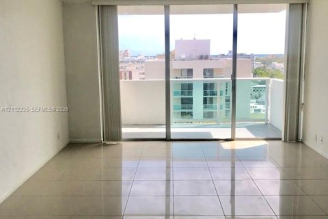Condo à Miami Beach, Floride, 1 chambre  № 2432253