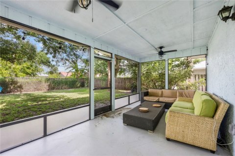 House in Port St. Lucie, Florida 3 bedrooms, 125.05 sq.m. № 1752332 - photo 16