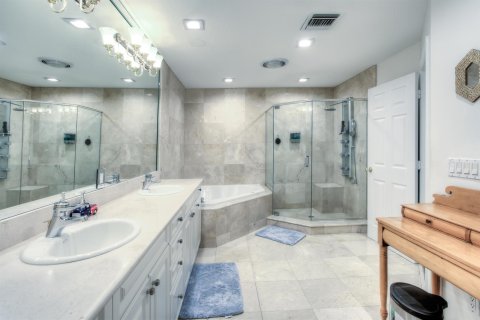 Casa en venta en Pompano Beach, Florida, 4 dormitorios, 256.78 m2 № 2387855 - foto 9