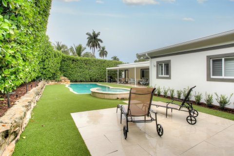 Casa en venta en Pompano Beach, Florida, 4 dormitorios, 256.78 m2 № 2387855 - foto 17