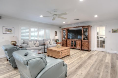 Casa en venta en Pompano Beach, Florida, 4 dormitorios, 256.78 m2 № 2387855 - foto 2