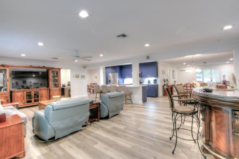 Casa en venta en Pompano Beach, Florida, 4 dormitorios, 256.78 m2 № 2387855 - foto 3