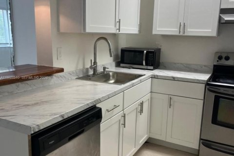 Condo à Deerfield Beach, Floride, 2 chambres  № 2047678