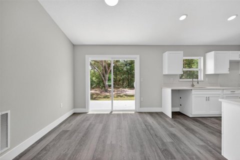 Casa en venta en Ocala, Florida, 3 dormitorios, 100.98 m2 № 2222949 - foto 9
