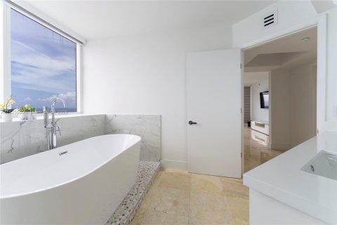 Copropriété à louer à Sunny Isles Beach, Floride: 3 chambres, 247.58 m2 № 1934653 - photo 26