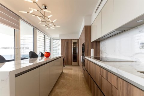 Copropriété à louer à Sunny Isles Beach, Floride: 3 chambres, 247.58 m2 № 1934653 - photo 6