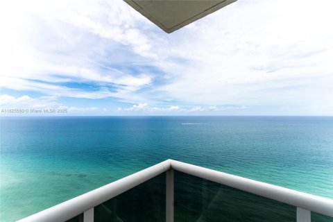 Copropriété à louer à Sunny Isles Beach, Floride: 3 chambres, 247.58 m2 № 1934653 - photo 20