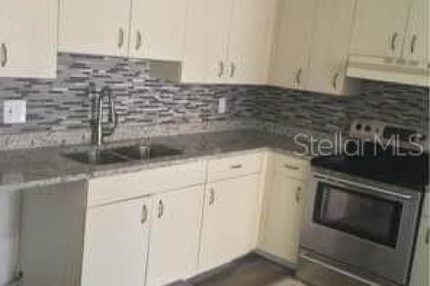 Condo in Ocala, Florida, 2 bedrooms  № 1909589 - photo 5