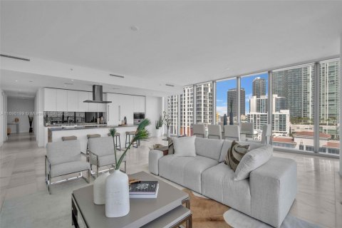 Купить кондоминиум в Майами, Флорида 3 спальни, 240.25м2, № 2038158 - фото 12