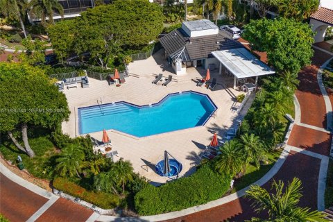 Купить таунхаус в Майами, Флорида 4 спальни, 346.06м2, № 1998444 - фото 18