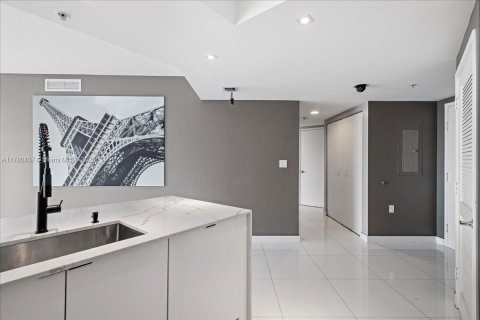 Copropriété à vendre à Sunny Isles Beach, Floride: 3 chambres, 150.04 m2 № 1935873 - photo 22