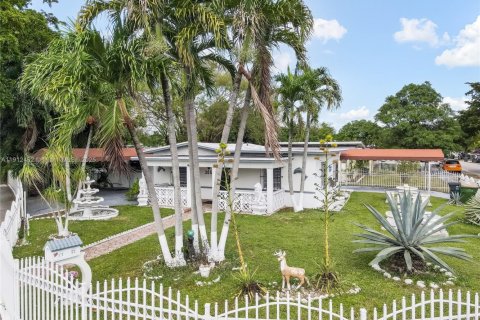 Villa ou maison à vendre à North Miami, Floride: 3 chambres, 96.43 m2 № 1968719 - photo 29