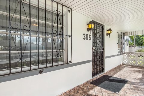 Villa ou maison à vendre à North Miami, Floride: 3 chambres, 96.43 m2 № 1968719 - photo 24