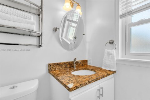 Casa en venta en Hallandale Beach, Florida, 3 dormitorios, 143.91 m2 № 1739998 - foto 21