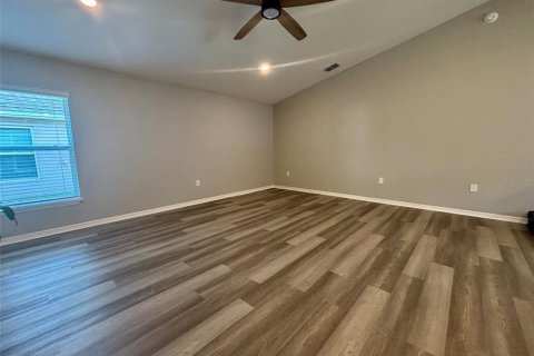 Casa en alquiler en Haines City, Florida, 3 dormitorios, 138.33 m2 № 1900441 - foto 5