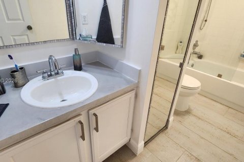 Townhouse in Cooper City, Florida 2 bedrooms, 117.43 sq.m. № 2153815 - photo 7