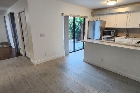 Townhouse in Cooper City, Florida 2 bedrooms, 117.43 sq.m. № 2153815 - photo 5