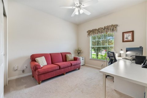 House in Land O' Lakes, Florida 3 bedrooms, 225.66 sq.m. № 1907627 - photo 13