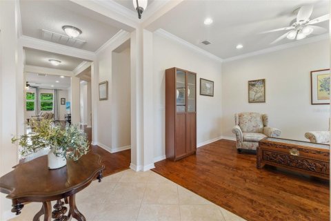 House in Land O' Lakes, Florida 3 bedrooms, 225.66 sq.m. № 1907627 - photo 5