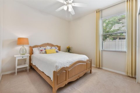 House in Land O' Lakes, Florida 3 bedrooms, 225.66 sq.m. № 1907627 - photo 9