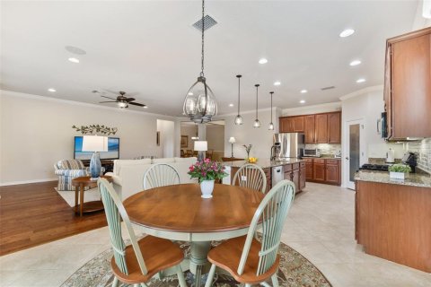 House in Land O' Lakes, Florida 3 bedrooms, 225.66 sq.m. № 1907627 - photo 24