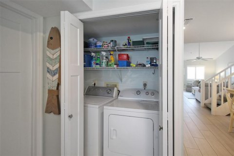 Copropriété à louer à Sarasota, Floride: 3 chambres, 152.82 m2 № 1086438 - photo 12