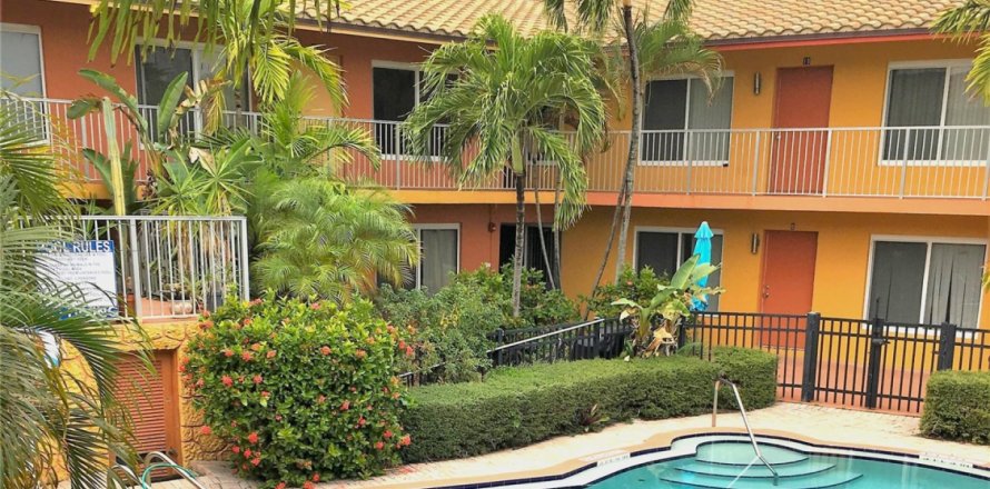 Villa ou maison à Pompano Beach, Floride 2 chambres, 91.04 m2 № 1101140