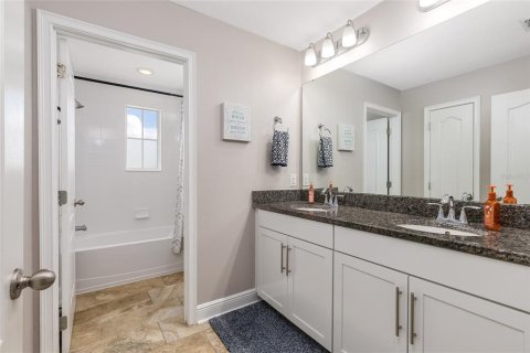 Casa en venta en Clermont, Florida, 4 dormitorios, 273.5 m2 № 1884615 - foto 27