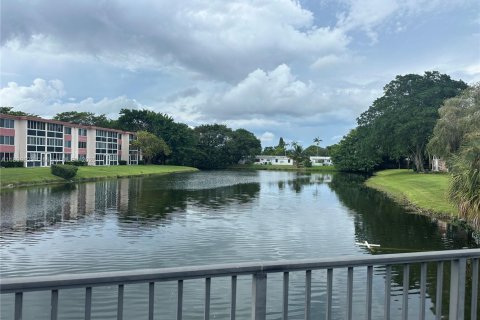 Copropriété à vendre à Sunrise, Floride: 1 chambre, 80.82 m2 № 2056516 - photo 9