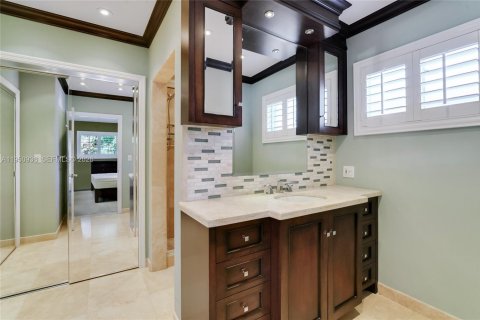 Casa en venta en Miami Lakes, Florida, 3 dormitorios, 190.45 m2 № 2006436 - foto 5
