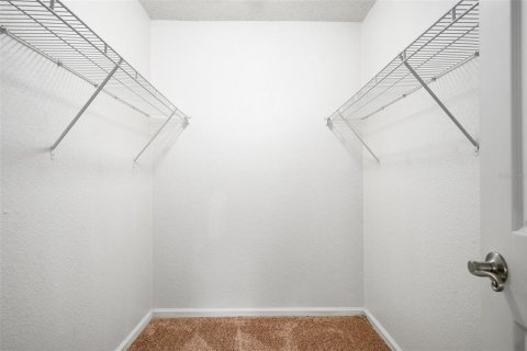 Condo in Gainesville, Florida, 2 bedrooms № 2117778 - photo 17