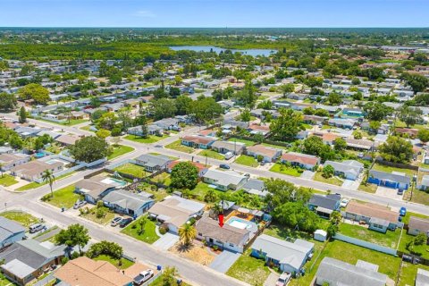 House in Holiday, Florida 3 bedrooms, 126.53 sq.m. № 2107296 - photo 26