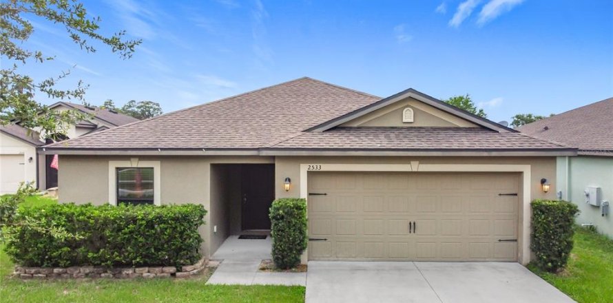Casa en Tavares, Florida 3 dormitorios, 137.77 m2 № 1844577