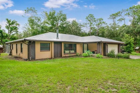 House in Dunnellon, Florida 3 bedrooms, 178.37 sq.m. № 1911654 - photo 2