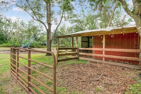House in Dunnellon, Florida 3 bedrooms, 178.37 sq.m. № 1911654 - photo 13