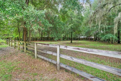 House in Dunnellon, Florida 3 bedrooms, 178.37 sq.m. № 1911654 - photo 20