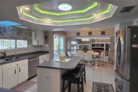 Купить виллу или дом в Гудзон, Флорида 9 комнат, 315.59м2, № 2228488 - фото 11