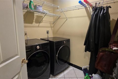 Купить виллу или дом в Гудзон, Флорида 9 комнат, 315.59м2, № 2228488 - фото 28