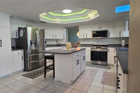 Купить виллу или дом в Гудзон, Флорида 9 комнат, 315.59м2, № 2228488 - фото 12