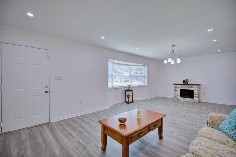 House in Lake Placid, Florida 3 bedrooms, 178.37 sq.m. № 1755096 - photo 6