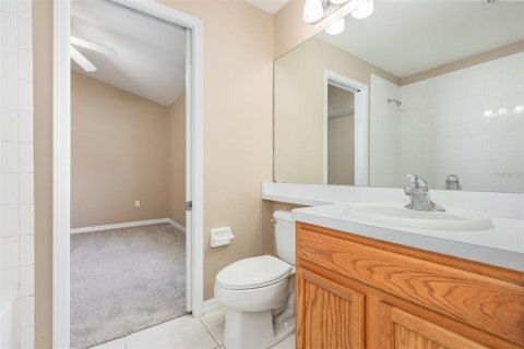 House in Gibsonton, Florida 4 bedrooms, 165.37 sq.m. № 1883105 - photo 19