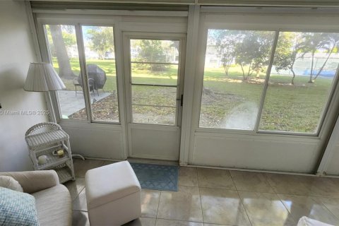 Condo in Deerfield Beach, Florida, 2 bedrooms  № 1763815 - photo 19
