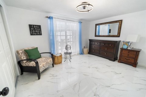 Villa ou maison à vendre à Holiday, Floride: 5 chambres, 197.14 m2 № 2148316 - photo 9