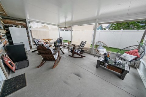 Villa ou maison à vendre à Holiday, Floride: 5 chambres, 197.14 m2 № 2148316 - photo 25